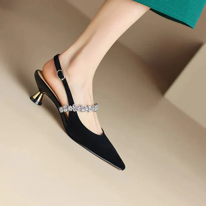 ISABELLE | Elegant Pumps